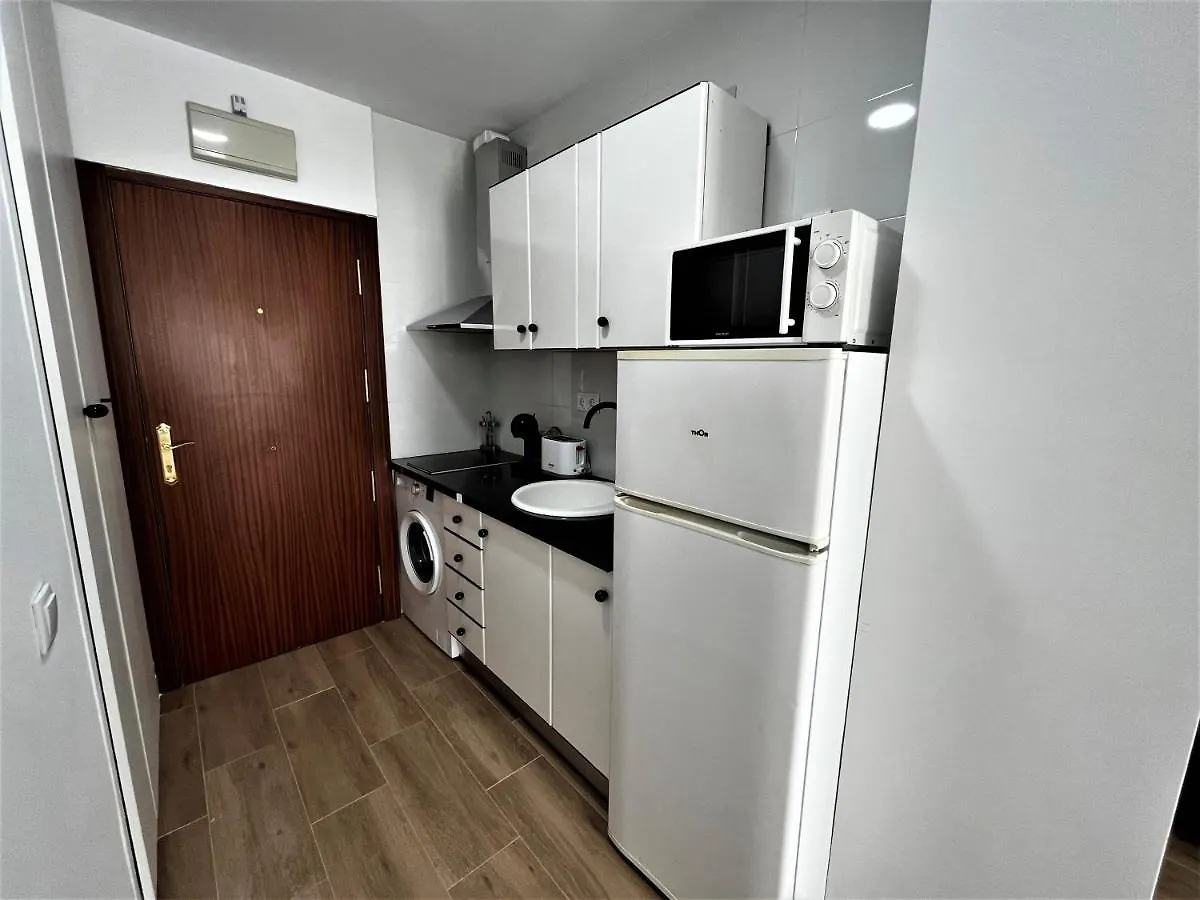 Apartamento Ver7 - Estudio, Wifi, Fire Stick Amazon, Terraza, Vistas Al Mar, Piscina Torremolinos España